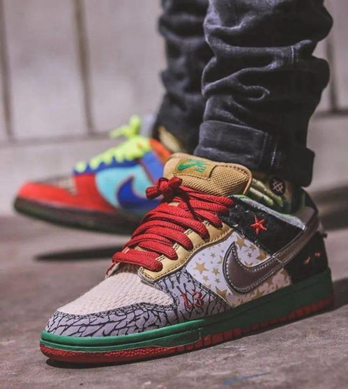 天价神鞋预定 新 What The Dunk SB 实物泄露